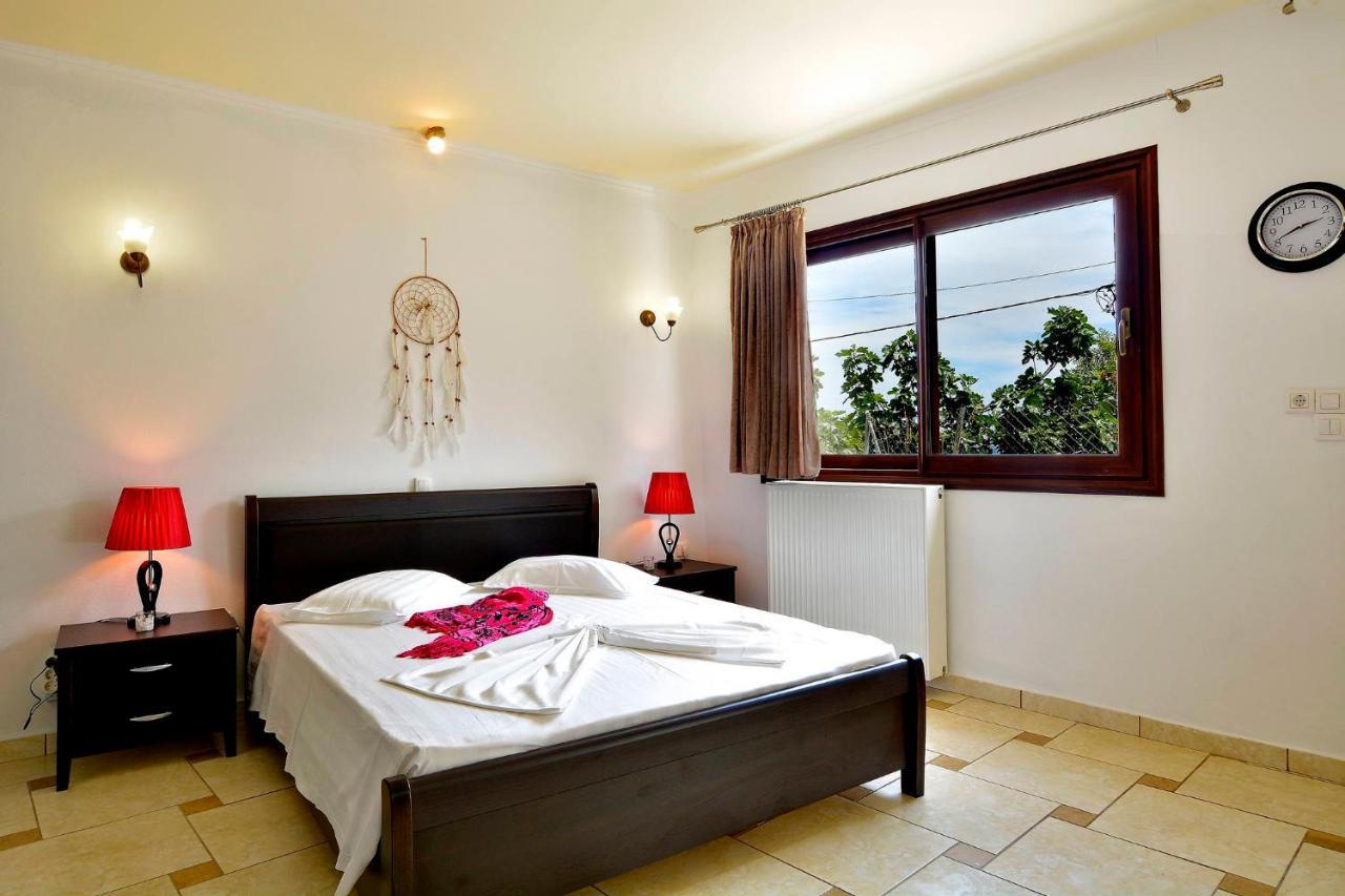 Golden Fox Villa Lakones Exterior photo